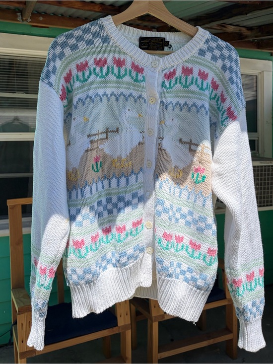 Eddie Bauer Sweaters - Vintage Eddie Bauer White Goose Spring Knit Cardigan Sweater